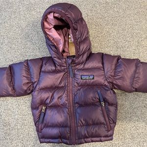 Patagonia Hi-Loft Down Sweater Hoody  3-6 months